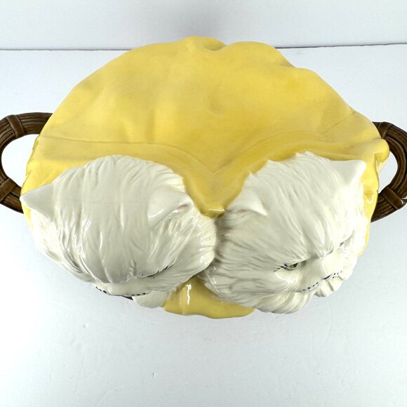 Alberta’s Molds 1979 Cat Cookie Jar Vintage White Cats in Basket Retro Kitchen - Picture 2 of 8